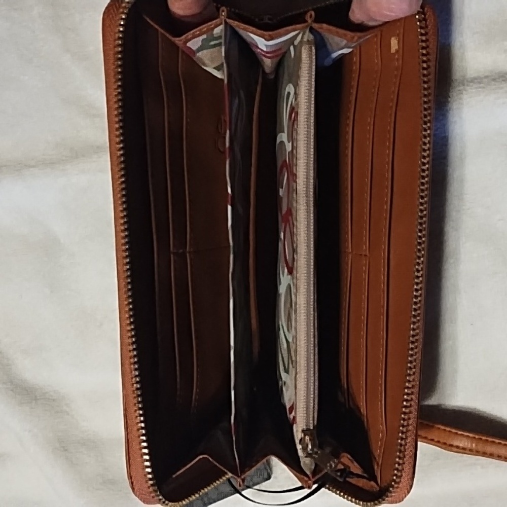 WALLET WOMEN CL-OE. NEW SIZE 8" BY 4" - Picture 5 of 9
